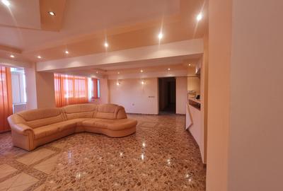 Apartament-spectacol/ 101 mp utili/ living de 54 mp! Unic în Bacău! - 4