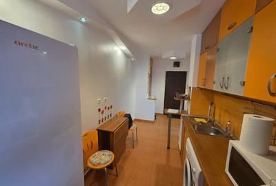 Apartament 2 Camere | Gorjului | Balcon | Renovat Recent | Metrou | Comision 0 - 9