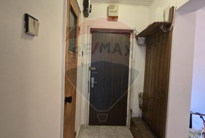 Apartament cu 3 camere de vânzare în zona Bucur Obor - 24