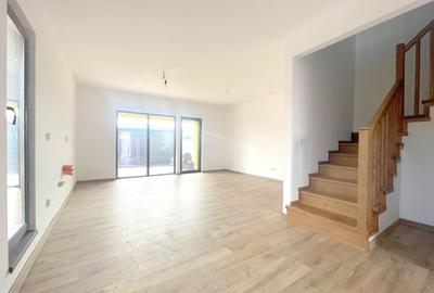 Duplex cu 4 camere în Moșnița Nouă