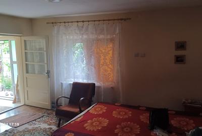 Urziceni Casa de vanzare cu garaj str.Regiei nr.13 teren 568 mp locuinta 109 mp - 4