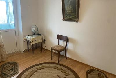 Apartament 3 camere , zona Cartier Gara , et 3 4 , 60 mp , centrala termica , li - 3