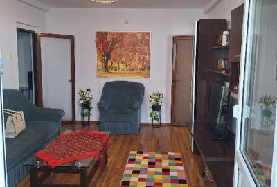 Particular inchiriez apartament 3 camere in Constanta - 1