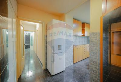 Apartament cu 3 camere de vânzare, în zona Dragoș Vodă - 9