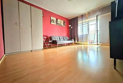 Apartament 3 camere, etaj 1,  Pacurari Petru Poni - 1