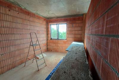 Sanandrei Duplex cu Perete Dublu, Proiect Modern - 10