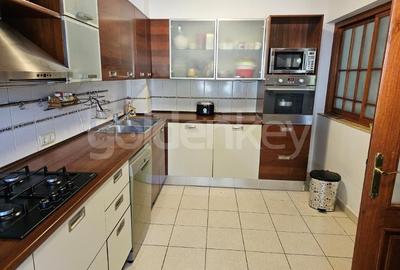 Vila individuala cu 8 camere | piscina | 2 garaje | 888mp teren - 8