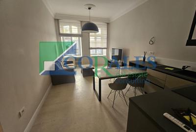 Apartament cu 3 camere semidecomandat, mobilat în Ultracentral
