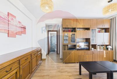 Apartament cu 2 camere semidecomandat, mobilat în Rahova