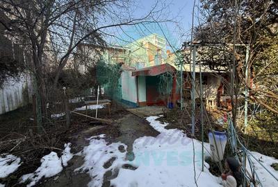 "Casa bunicii" pe un lot de teren de 307 mp - 2