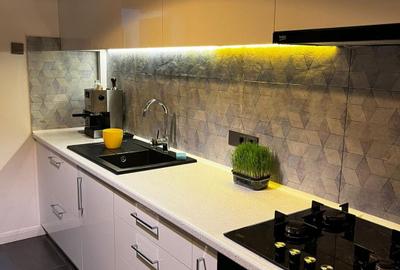 Apartament 3 camere decomandate, 2 bai, etajul 1, zona strazii Bucuresti - 5