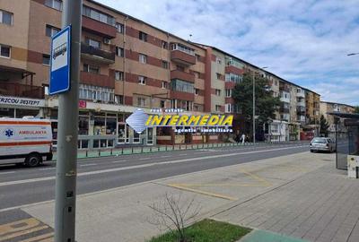 Spatiu comercial 30 mp Alba Iulia Cetate cu vad pietonal intens finisat - 1