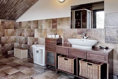 Proprietate cu suprafata generoasa | Zona AFI - 23