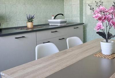 Apartament cu 3 camere decomandat în Casa de Cultură