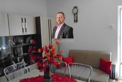 Resita Casa 7 Incaperi Parter,Etaj, Zero investitii - 1