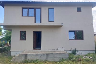 Mihailesti, Vila 7 camere - 8