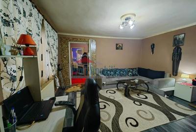 Casa cu 2 camere si terasa mare in centru pe strada Baritiu - 2