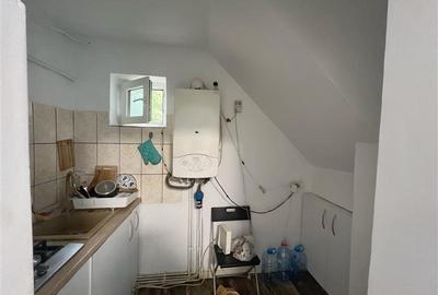 Apartament cu 3 camere  de vanzare  Tg Cucu - Podul de Fier, - 10