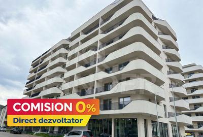 Apartament cu 3 camere semidecomandat, mobilat în Florești