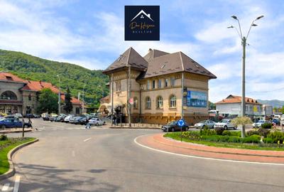 Oportunitate de investitie | Pensiune+Restaurant+Club | Cladire emblematica - 1