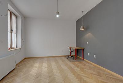 In Cartierul Evreiesc, casa 3 camere pivnita si mansarda open space. - 10