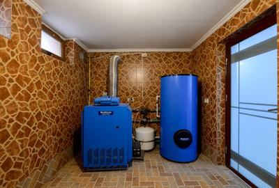 Vila individuala 306 mp | zona Pallady - Trapezului | 9  Camere |4 Bai | S+P+E+M - 35