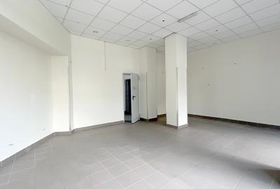 Spatiu comercial stradal cu dublu acces - 8