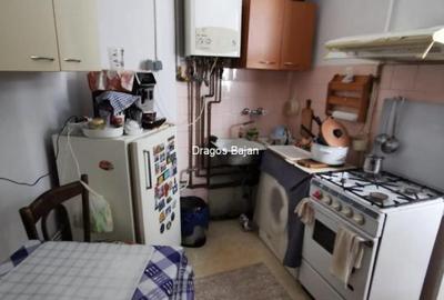 Curte in proprietate // 180mp // Acces stradal - 9