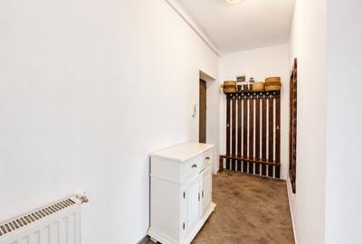 Apartament 3 camere pe doua niveluri | terasa | parcare | zona de case Tractorul - 24
