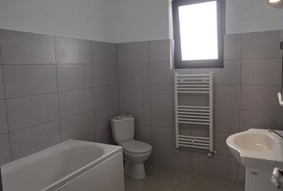 Casa cu 3 camere 80 mp, teren 650 mp, gazon, centru Holboca - 8