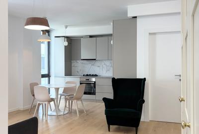 Apartament cu 2 camere semidecomandat, mobilat în Ultracentral