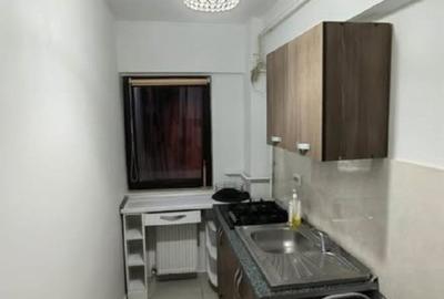 Garsonieră decomandată în Semicentral
