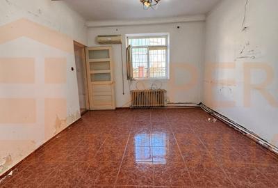Apartament 4 camere de vânzare, în zona Piața Ovidiu, Constanța - 2