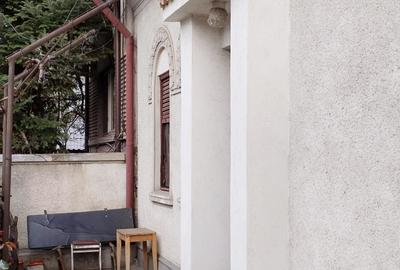 Casa solida parter si pod in zona Floreasca, 4 camere, inaltime 3,5m, garaj - 2