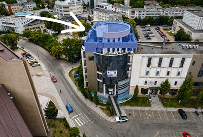 Spatiu de 134 mp la etajul 6, zona ultracentrala Bacau - 1