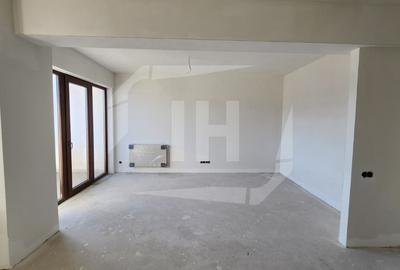Apartament cu 2 camere decomandat în Europa