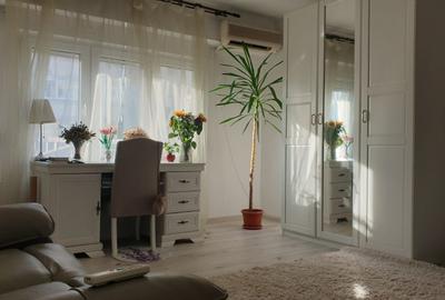 13 Septembrie Panduri, bloc mixt 1992, metrou Academia Militara - 1