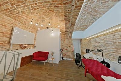 Spatiu langa Primarie pt. prestari servicii, birou, cabinet, salon - renovat - T - 6