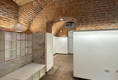 Spatiu comercial în Piața Unirii - 155 mp - 19