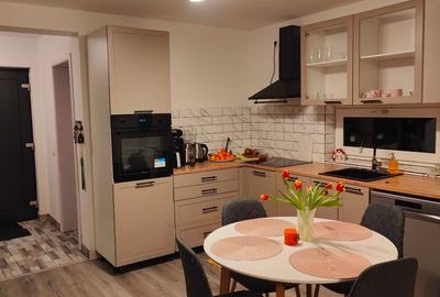 Vand casa 4 camere tip duplex Tarlungeni Izvor zona Hanul din Izvor - 7
