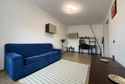 Apartament cu 4 camere semidecomandat în Florești