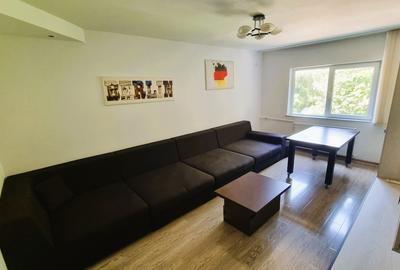 Apartament cu 3 camere decomandat în Crângași