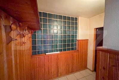 Apartament de 3 camere decomandat, 75 mp, 2 băi, 2 balcoane, etaj intermediar. - 20