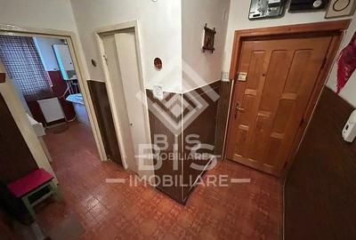 Apartament 2 camere - Decebal - Etaj 2 - Semidecomandat - - 4