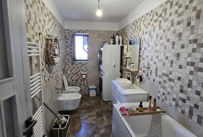 Casa plan parter Aroneanu cod 161662 tel 073122666 - 4