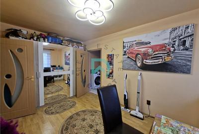 Apartament 3 camere, etaj intermediar 3, Florilor - 1