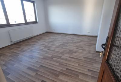 Casa de vanzare 6 camere 273mp - 12