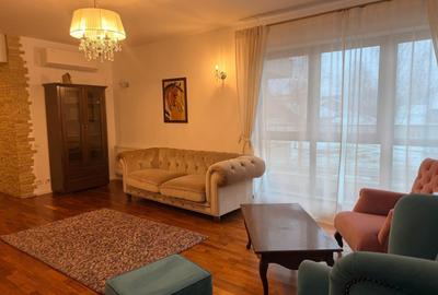 Apartament cu 4 camere, mobilat în Iancu Nicolae