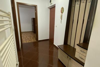 Apartament cu 2 camere decomandat în Narcisa
