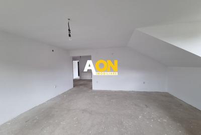 De vanzare casa 6 camere, S+P+M, 900mp teren, Cetate - 12